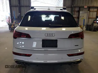2022 Audi Q5 S line Prestige with VIN WA1FAAFY5N2032068, listed as a Copart auction lot 70009354 with 44,911 mi miles and Salvage Title. Bid and sale history available at carsss.com. Image 6.