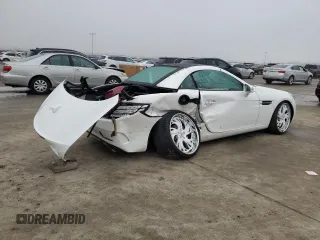 2020 Mercedes-Benz SLC 300 z VIN W1KPK3JA0LF172196, wystawiony jako Copart lot #44151375 z przebiegiem Nie podano mil oraz Szkoda całkowita • Salvage title. Historia ofert i sprzedaży dostępna na DreamBid. Obrazek 3.