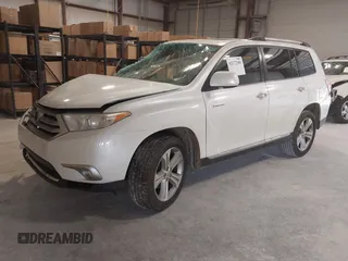 2013 Toyota Highlander Limited z VIN 5TDYK3EH1DS121622, wystawiony jako IAAI lot #42272380 z przebiegiem 191 400 mil mil oraz . Historia ofert i sprzedaży dostępna na DreamBid. Obrazek 2.