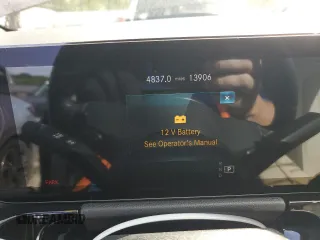 2022 Mercedes-Benz GLA 250 z VIN W1N4N4GB5NJ373403, wystawiony jako Copart lot #53939825 z przebiegiem 13 906 mil mil oraz Szkody całkowita. Historia ofert i sprzedaży dostępna na DreamBid. Obrazek 13.