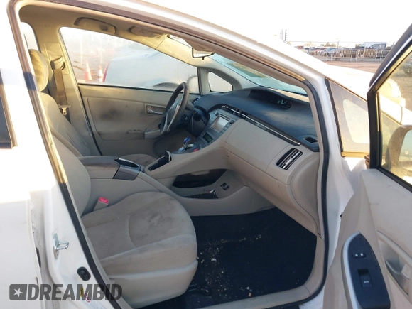 2013 Toyota Prius One with VIN JTDKN3DU5D0356118, listed as a IAAI auction lot 41892349 with 181,558 mi miles. Bid and sale history available at carsss.com. Image 5.