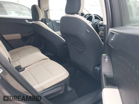 2020 Ford Escape SE с VIN 1FMCU9G6XLUC23154, выставлен на аукционе IAAI как лот 42415021 с пробегом 26 957 миль миль и . История ставок и продаж доступна на DreamBid. Изображение 8.