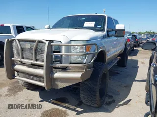 2014 Ford F-250 XL z VIN 1FT7W2BT2EEB61251, wystawiony jako IAAI lot #41970563 z przebiegiem 244 184 mil mil oraz . Historia ofert i sprzedaży dostępna na DreamBid. Obrazek 17.