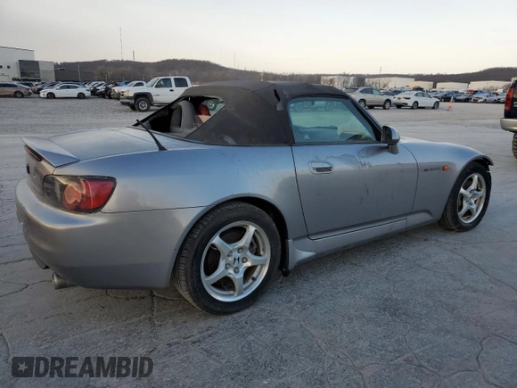 2001 Honda S2000 z VIN JHMAP114X1T006801, wystawiony jako Copart lot #48923585 z przebiegiem 50 502 mil mil oraz Szkoda całkowita • Salvage title. Historia ofert i sprzedaży dostępna na DreamBid. Obrazek 3.