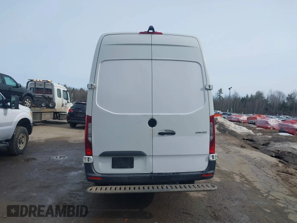 2020 Mercedes-Benz Sprinter Cargo with VIN W1Y4ECHYXLP236211, listed as a IAAI auction lot 41705378 with 139,901 mi miles and . Bid and sale history available at carsss.com. Image 15.