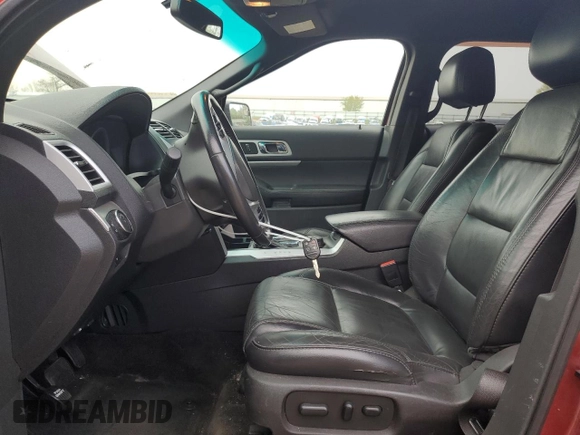 2014 Ford Explorer XLT z VIN 1FM5K8D88EGA76722, wystawiony jako Copart lot #54933635 z przebiegiem 172 176 mil mil oraz Szkody całkowita. Historia ofert i sprzedaży dostępna na DreamBid. Obrazek 7.