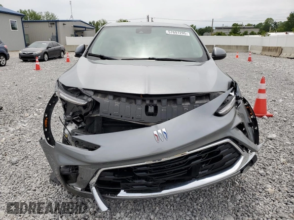 2024 Buick Encore GX Preferred z VIN KL4AMCSL5RB005790, wystawiony jako Copart lot #57697295 z przebiegiem 16 312 mil mil oraz Szkoda całkowita • Salvage title. Historia ofert i sprzedaży dostępna na DreamBid. Obrazek 5.