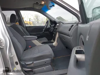 2007 Honda Pilot EX with VIN 5FNYF18457B009707, listed as a IAAI auction lot 42030214 with 229,462 mi miles. Bid and sale history available at carsss.com. Image 5.