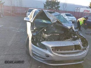 2017 Volvo S60 Inscription with VIN LYV402HK7HB133405, listed as a IAAI auction lot 41331529 with 1 mi miles. Bid and sale history available at carsss.com. Image 12.