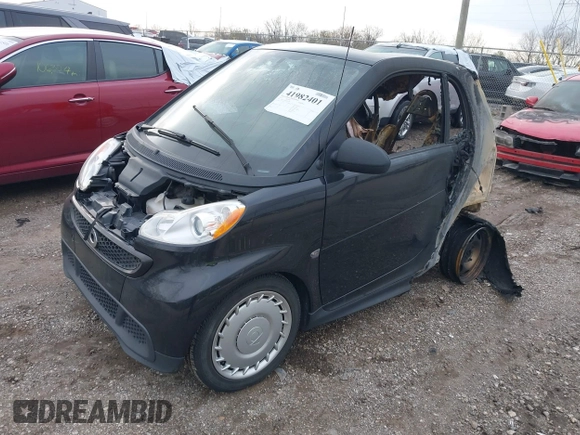2015 Smart fortwo Passion with VIN WMEEJ3BA8FK811800, listed as a IAAI auction lot 41982401 with Not Provided miles and . Bid and sale history available at DreamBid. Image 2.