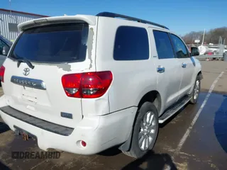 2012 Toyota Sequoia Platinum with VIN 5TDYY5G18CS037726, listed as a IAAI auction lot 41328357 with 98,353 mi miles. Bid and sale history available at carsss.com. Image 4.