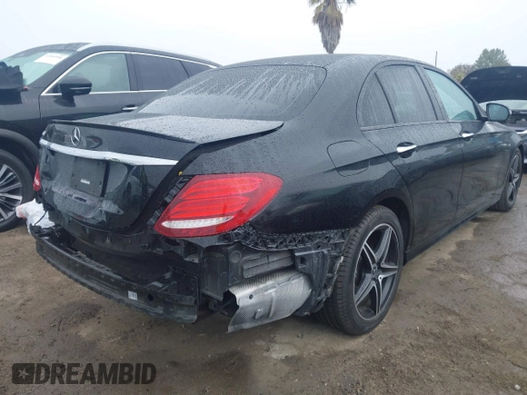 2019 Mercedes-Benz E-Class E 300 with VIN WDDZF4JB8KA526831, listed as a IAAI auction lot 41803511 with 120,412 mi miles. Bid and sale history available at carsss.com. Image 4.