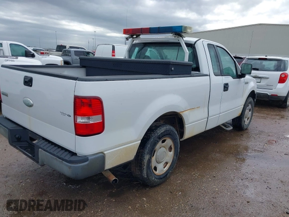 2007 Ford F-150 XL with VIN 1FTRF12277NA73972, listed as a IAAI auction lot 41697944 with 131,636 mi miles. Bid and sale history available at carsss.com. Image 4.