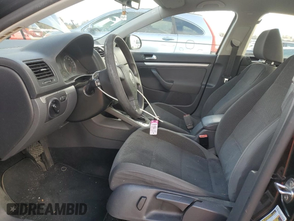 2009 Volkswagen Jetta S с VIN 3VWJZ71K99M049465, выставлен на аукционе Copart как лот 84696904 с пробегом 98 631 миль миль и Списание • Salvage title. История ставок и продаж доступна на DreamBid. Изображение 7.