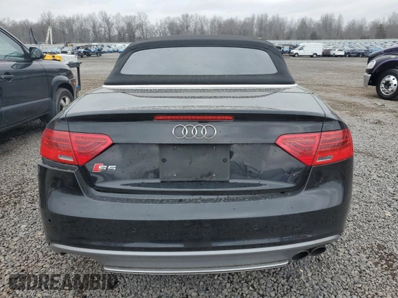 2013 Audi S5 Premium Plus z VIN WAUCGAFHXDN007684, wystawiony jako Copart lot #49976475 z przebiegiem 59 301 mil mil oraz Szkody całkowita. Historia ofert i sprzedaży dostępna na DreamBid. Obrazek 6.