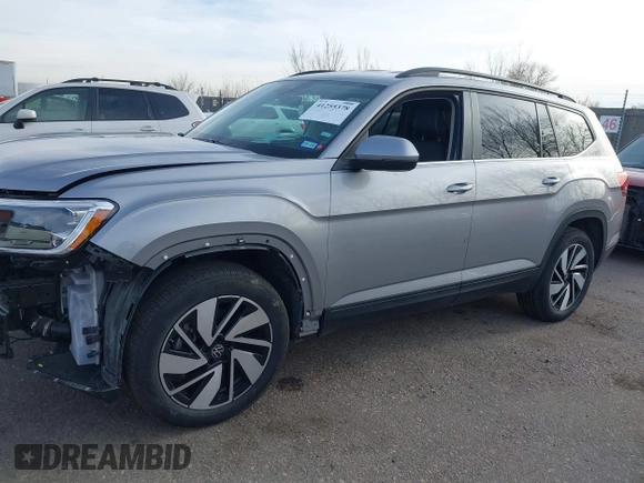 2024 Volkswagen Atlas SE with VIN 1V2WR2CA6RC566660, listed as a IAAI auction lot 41255378 with 12,814 mi miles and . Bid and sale history available at DreamBid. Image 15.