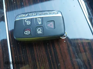 2015 Land Rover Range Rover Supercharged с VIN SALGS2TFXFA204207, выставлен на аукционе IAAI как лот 41509061 с пробегом 113 598 миль миль и . История ставок и продаж доступна на DreamBid. Изображение 11.