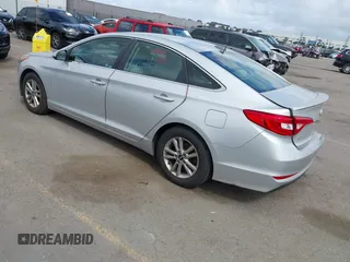 2016 Hyundai Sonata 2.4L with VIN 5NPE24AF2GH290569, listed as a IAAI auction lot 41937016 with 113,756 mi miles and . Bid and sale history available at carsss.com. Image 3.