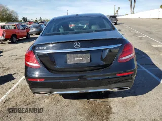2017 Mercedes-Benz E-Class E 300 Luxury with VIN WDDZF4JB4HA034144, listed as a Copart auction lot 39947473 with 0 mi miles. Bid and sale history available at carsss.com. Image 6.