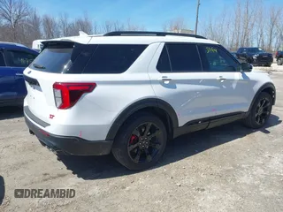 2023 Ford Explorer ST with VIN 1FM5K8GC5PGA75076, listed as a IAAI auction lot 42031194 with 41,281 mi miles. Bid and sale history available at carsss.com. Image 4.