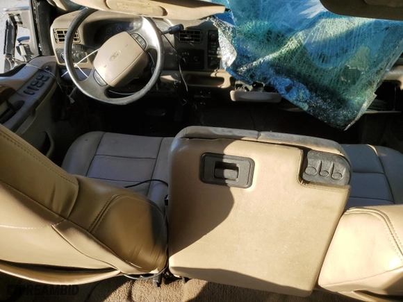 2001 Ford Super Duty F-250 XL with VIN 1FTNW21F81EA57358, listed as a Copart auction lot 47938815 with 493,228 mi miles and Salvage Title. Bid and sale history available at carsss.com. Image 8.