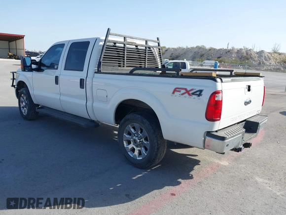 2014 Ford F-250 XL z VIN 1FT7W2B6XEEA73803, wystawiony jako IAAI lot #40960544 z przebiegiem 249 208 mil mil oraz . Historia ofert i sprzedaży dostępna na DreamBid. Obrazek 3.