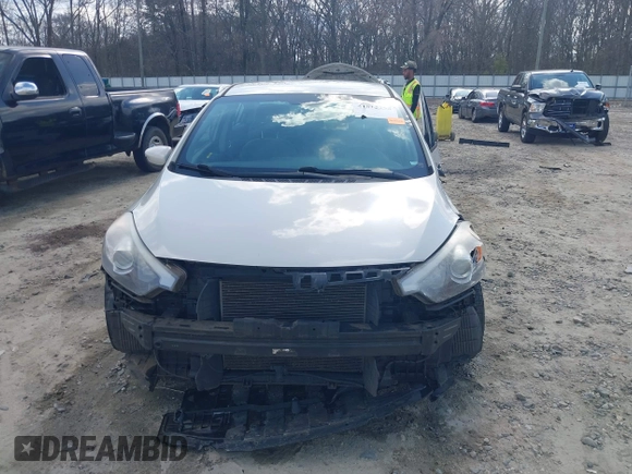 2015 Kia Forte LX with VIN KNAFK4A68F5364092, listed as a IAAI auction lot 41812358 with 100,682 mi miles. Bid and sale history available at carsss.com. Image 13.