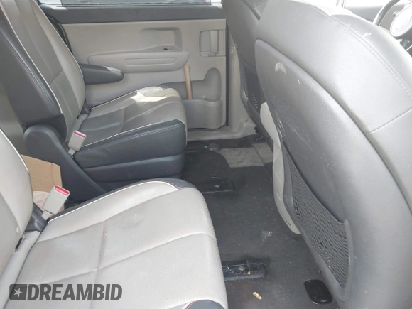2018 Kia Sedona LX with VIN KNDMB5C16J6424343, listed as a IAAI auction lot 41952305 with 130,439 mi miles. Bid and sale history available at carsss.com. Image 8.