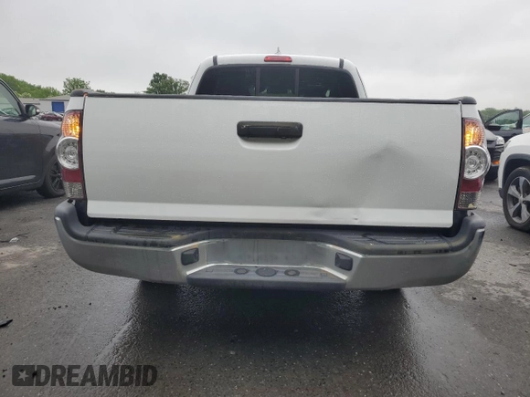 2015 Toyota Tacoma with VIN 5TFTX4CN2FX058621, listed as a Copart auction lot 58548135 with 212,775 mi miles and Clean title. Bid and sale history available at DreamBid. Image 6.