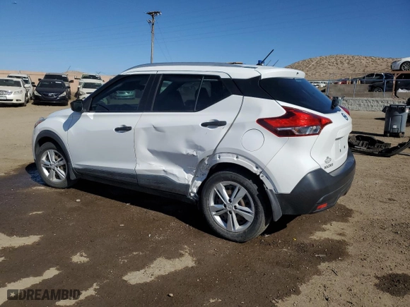 2019 Nissan Kicks SV with VIN 3N1CP5CU4KL559290, listed as a Copart auction lot 44818755 with 33,689 mi miles and Salvage Title. Bid and sale history available at carsss.com. Image 2.