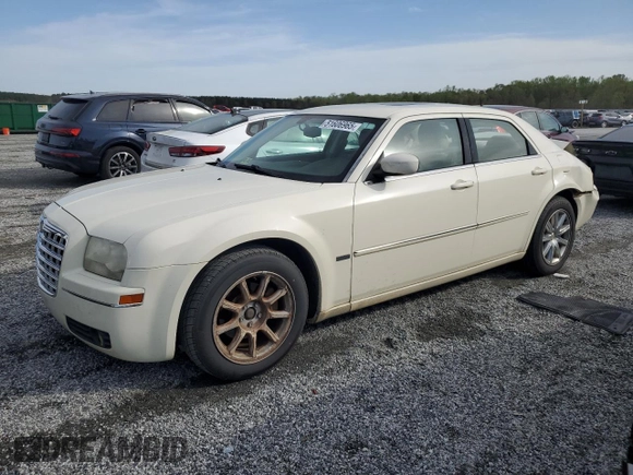 2008 Chrysler 300 Touring with VIN 2C3LA53G08H137189, listed as a Copart auction lot 51606965 with 193,323 mi miles and Salvage Title. Bid and sale history available at carsss.com. Image 1.
