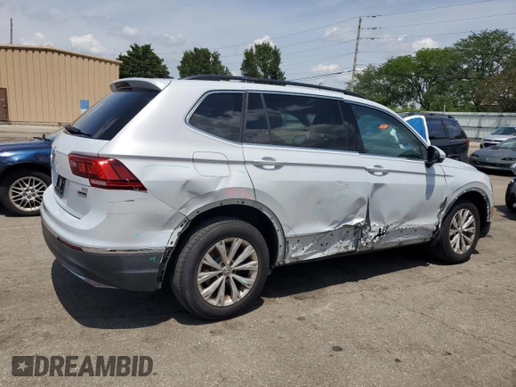 2018 Volkswagen Tiguan SEL z VIN 3VV2B7AX7JM126444, wystawiony jako Copart lot #61574485 z przebiegiem 86 720 mil mil oraz Szkoda całkowita • Salvage title. Historia ofert i sprzedaży dostępna na DreamBid. Obrazek 3.