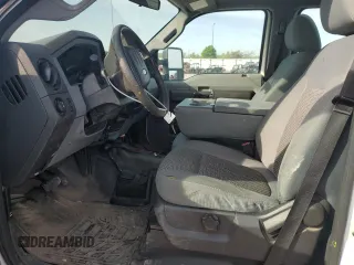 2011 Ford F-250 XL z VIN 1FT7W2B66BEC53789, wystawiony jako Copart lot #53899795 z przebiegiem 120 539 mil mil oraz Szkoda całkowita • Salvage title. Historia ofert i sprzedaży dostępna na DreamBid. Obrazek 7.