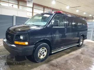 2008 GMC Savana with VIN 1GJGG25K581164147, listed as a Copart auction lot 44241945 with 232,502 mi miles and Clean Title. Bid and sale history available at carsss.com. Image 1.