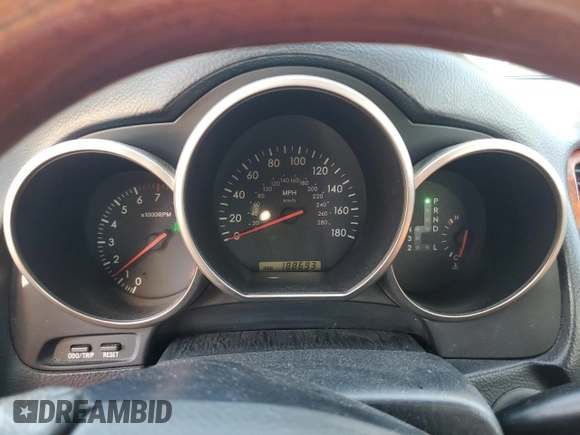 2004 Lexus SC 430 z VIN JTHFN48Y540055464, wystawiony jako Copart lot #52192445 z przebiegiem 188 693 mil mil oraz Szkoda całkowita • Salvage title. Historia ofert i sprzedaży dostępna na DreamBid. Obrazek 9.