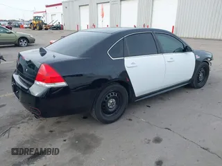 2016 Chevrolet Impala Limited Police Police with VIN 2G1WD5E30G1102940, listed as a IAAI auction lot 41601158 with 95,638 mi miles. Bid and sale history available at carsss.com. Image 4.