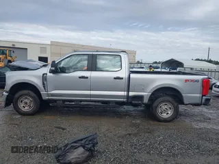 2024 Ford F-250 XL с VIN 1FT7W2BT0RED97130, выставлен на аукционе IAAI как лот 41706600 с пробегом 17 269 миль миль и . История ставок и продаж доступна на DreamBid. Изображение 14.