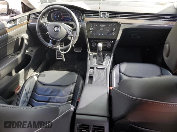 2020 Volkswagen Arteon z VIN WVWDR7AN2LE018758, wystawiony jako Copart lot #51904095 z przebiegiem 46 279 mil mil oraz Szkoda całkowita • Salvage title. Historia ofert i sprzedaży dostępna na DreamBid. Obrazek 8.