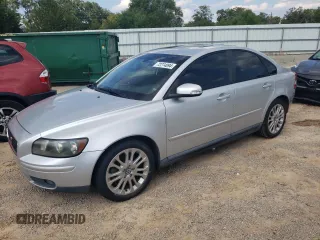 2007 Volvo S40 2.4L with VIN YV1MS382972251594, listed as a Copart auction lot 72274094 with 121,082 mi miles and Salvage Title. Bid and sale history available at carsss.com. Image 1.