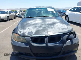 2006 BMW 3 Series 325i z VIN WBAVB13566KX48999, wystawiony jako IAAI lot #42724511 z przebiegiem 325 507 mil mil oraz . Historia ofert i sprzedaży dostępna na DreamBid. Obrazek 12.