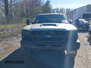 2005 Chevrolet Silverado 1500 LT with VIN 2GCEK13T751216564, listed as a IAAI auction lot 42141599 with 234,810 mi miles and . Bid and sale history available at DreamBid. Image 12.