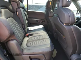 2022 Rivian R1S Launch Edition z VIN 7PDSGABLXNN002875, wystawiony jako Copart lot #55218465 z przebiegiem 25 988 mil mil oraz Szkody całkowita. Historia ofert i sprzedaży dostępna na DreamBid. Obrazek 11.