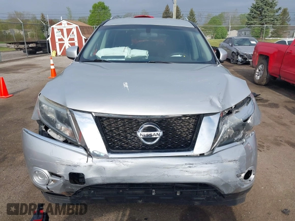 2015 Nissan Pathfinder S z VIN 5N1AR2MM7FC688083, wystawiony jako IAAI lot #42156969 z przebiegiem 99 752 mil mil oraz . Historia ofert i sprzedaży dostępna na DreamBid. Obrazek 12.
