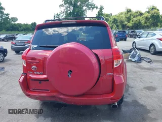 2007 Toyota RAV4 Sport с VIN JTMBK32V476024774, выставлен на аукционе IAAI как лот 42648957 с пробегом 231 545 миль миль и . История ставок и продаж доступна на DreamBid. Изображение 16.