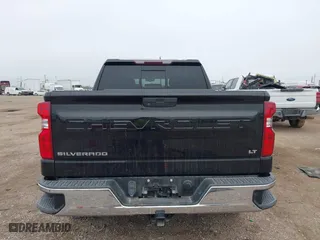 2019 Chevrolet Silverado 1500 LT with VIN 3GCPWCED2KG192403, listed as a IAAI auction lot 41549177 with 62,071 mi miles. Bid and sale history available at carsss.com. Image 17.