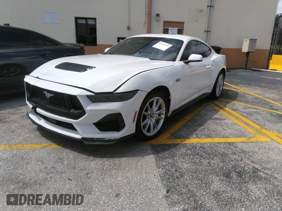 2024 Ford Mustang GT with VIN 1FA6P8CF2R5400362, listed as a IAAI auction lot 42424355 with 5,475 mi miles and . Bid and sale history available at DreamBid. Image 2.