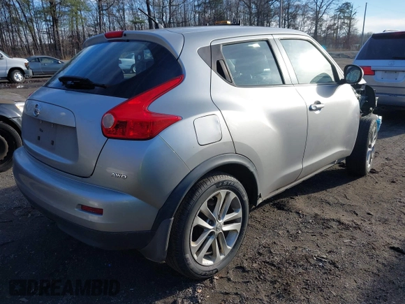 2011 Nissan Juke SL with VIN JN8AF5MV8BT023392, listed as a IAAI auction lot 40936252 with 1 mi miles. Bid and sale history available at carsss.com. Image 4.