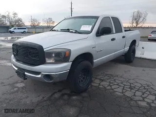 2008 Dodge Ram 1500 SLT with VIN 1D7HU18218S608781, listed as a IAAI auction lot 41851397 with 333,734 mi miles. Bid and sale history available at carsss.com. Image 17.