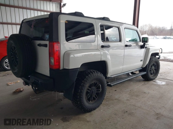 2007 Hummer H3 SUV with VIN 5GTDN13E978203246, listed as a IAAI auction lot 41389840 with 160,983 mi miles and . Bid and sale history available at DreamBid. Image 4.