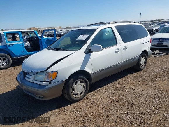 2002 Toyota Sienna LE with VIN 4T3ZF13C62U444564, listed as a IAAI auction lot 41515466 with 284,745 mi miles. Bid and sale history available at carsss.com. Image 2.